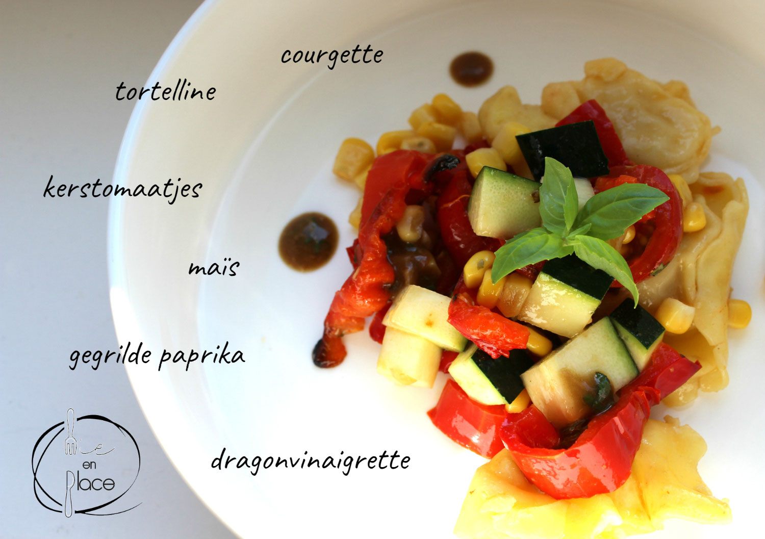 Mie en Place pasta met dragonvinaigrette