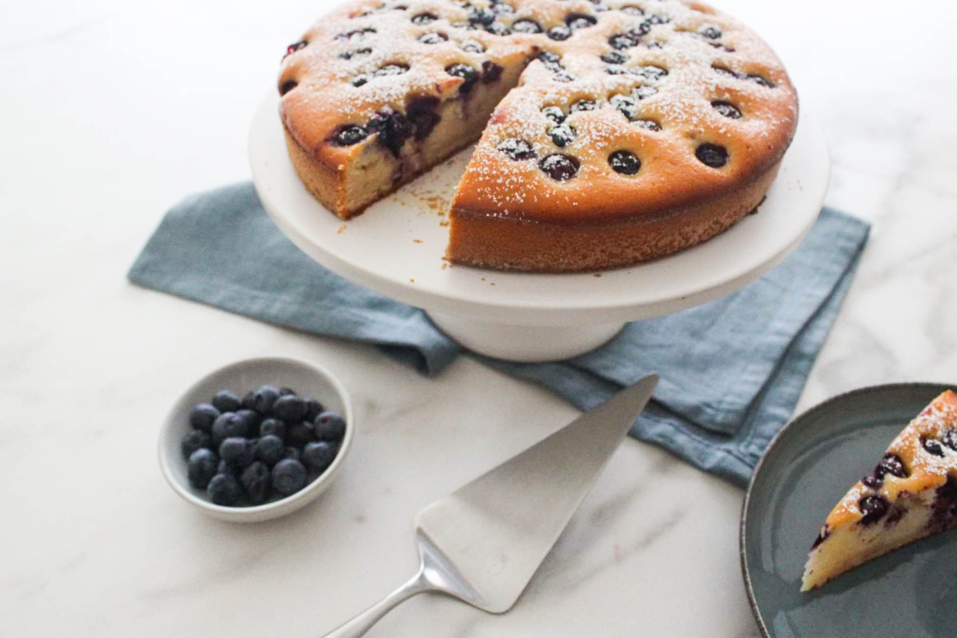 Yoghurtcake met blauwe bessen