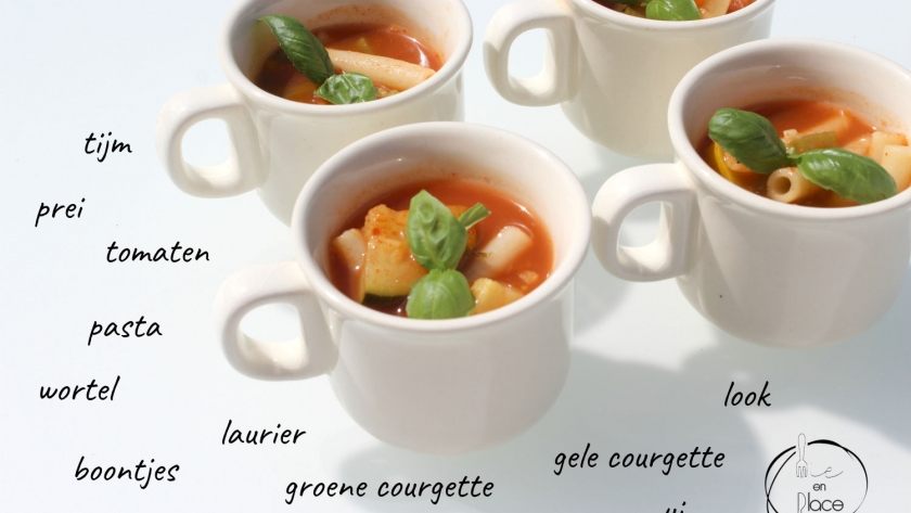 Mie en Place zomer minestrone soep