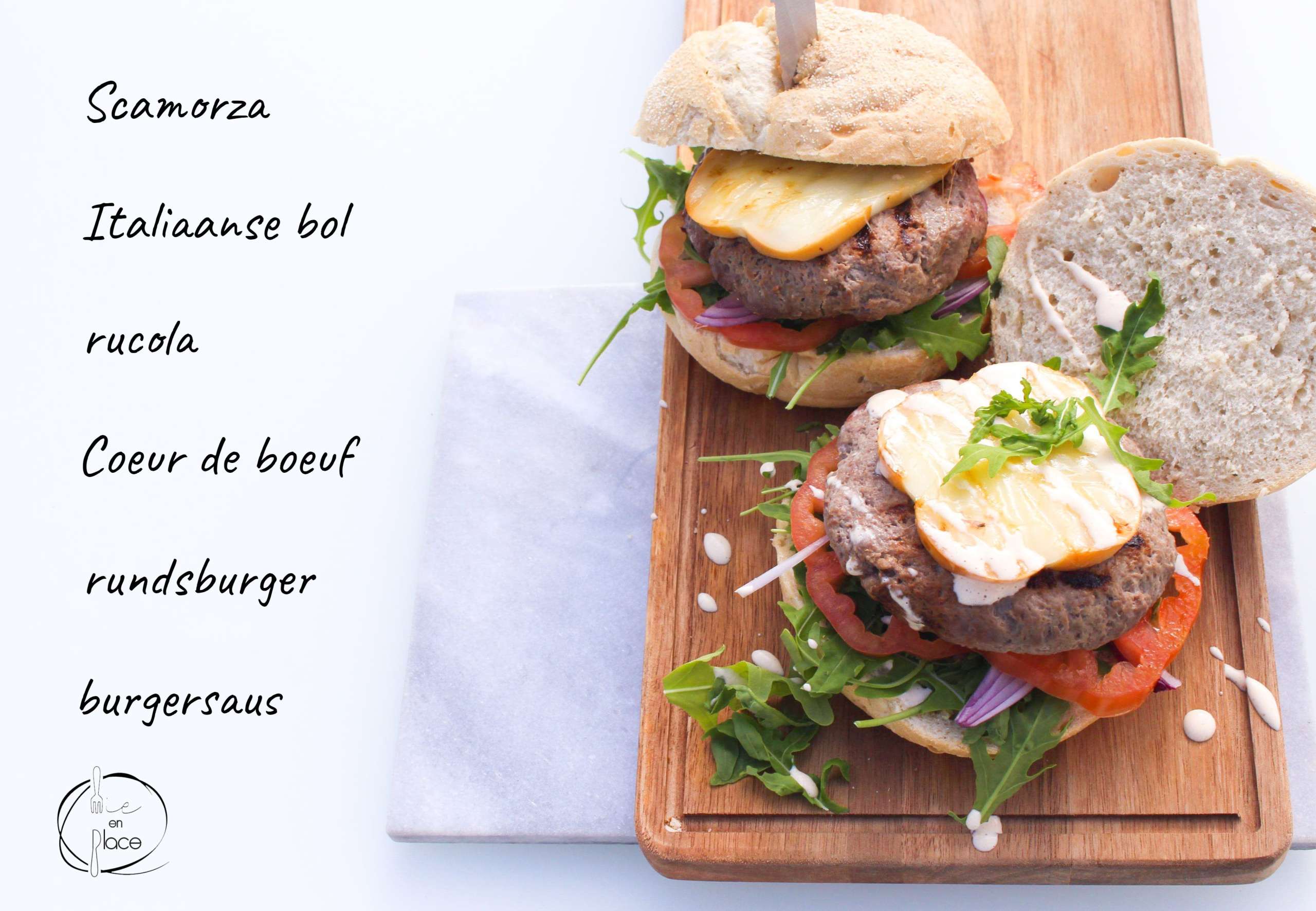 Mie en Place rundsburger met Scamorza