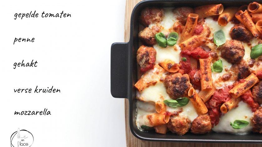 Mie en Place pasta al forno met balletjes