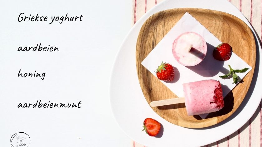 Mie en Place yoghurt ijs met aardbeien