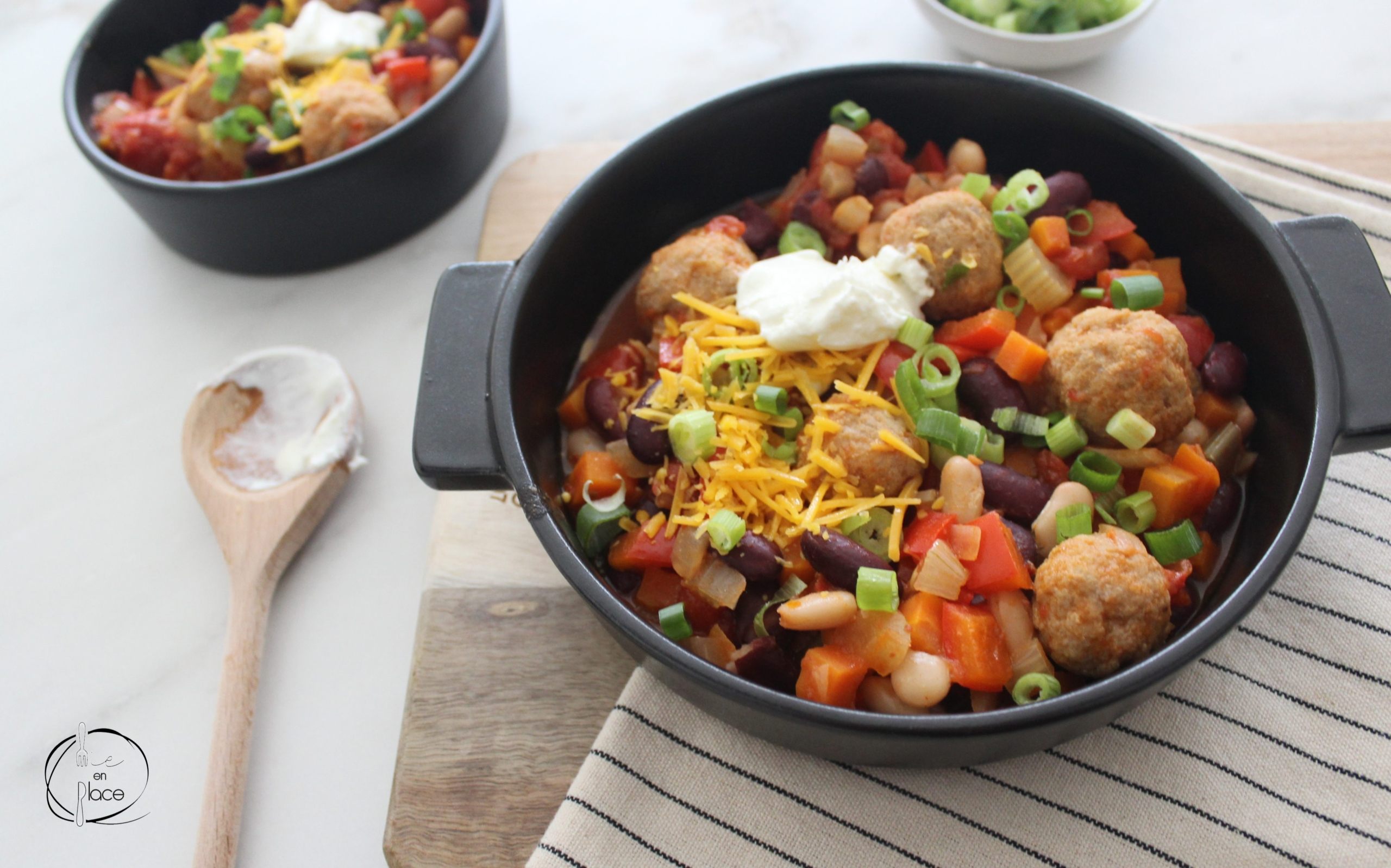 Mie en Place chili met gehaktballetjes