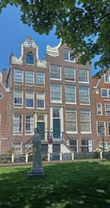 Mie en Place Begijnhof Amsterdam