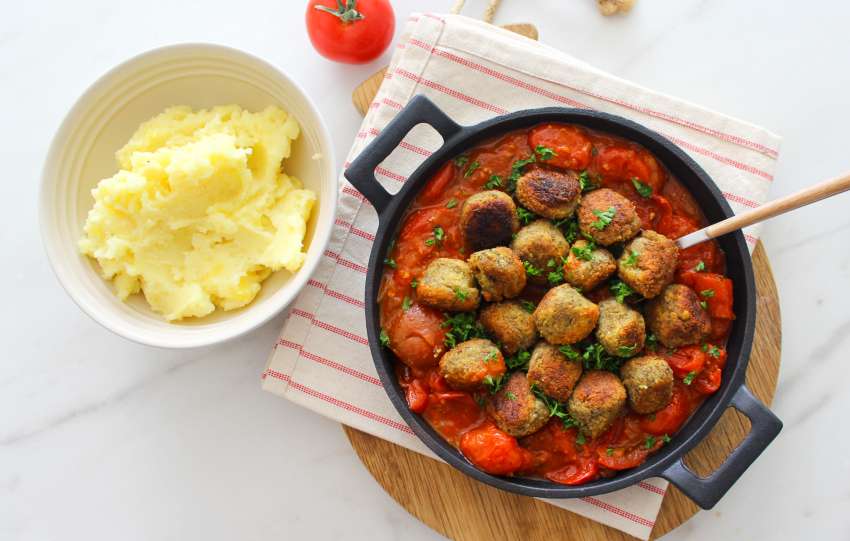 Vegetarische balletjes in tomatensaus