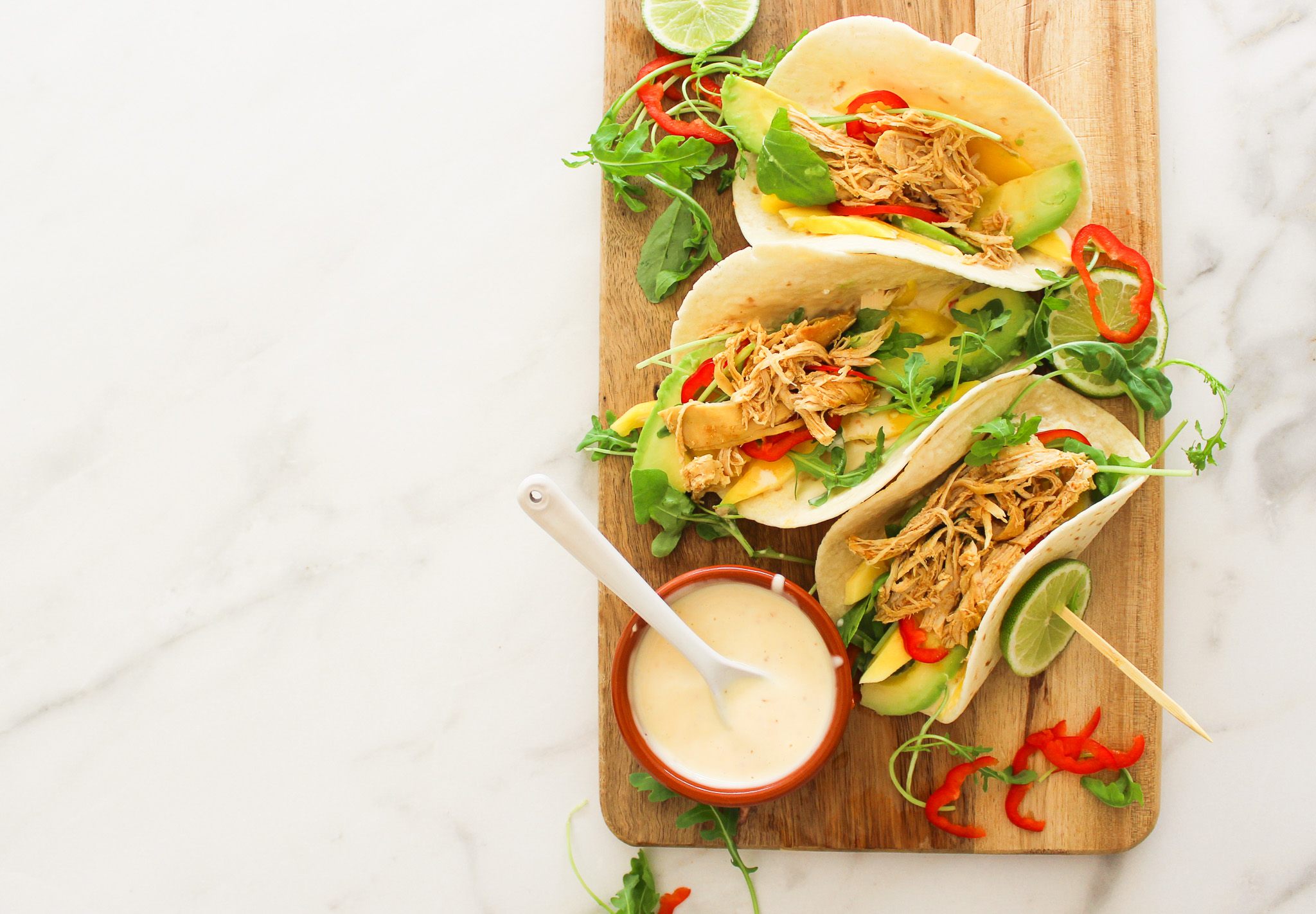 Mie en place wraps met pulled chicken